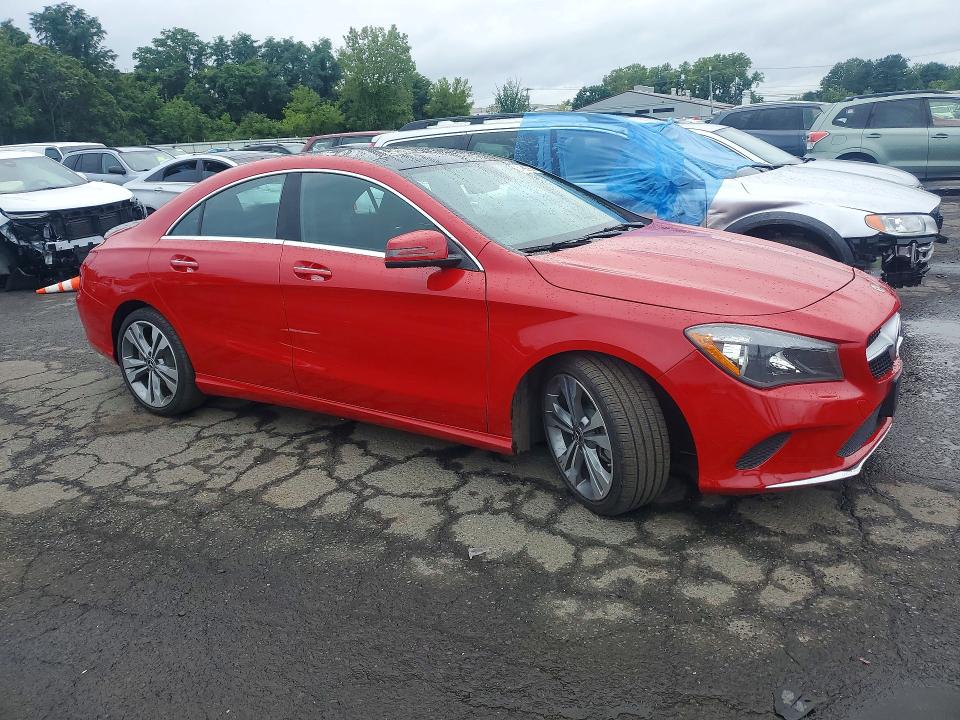 64992256 :رقم المزاد ، WDDSJ4GB3JN654599 vin ، 2018 Mercedes-benz Cla مزاد بيع