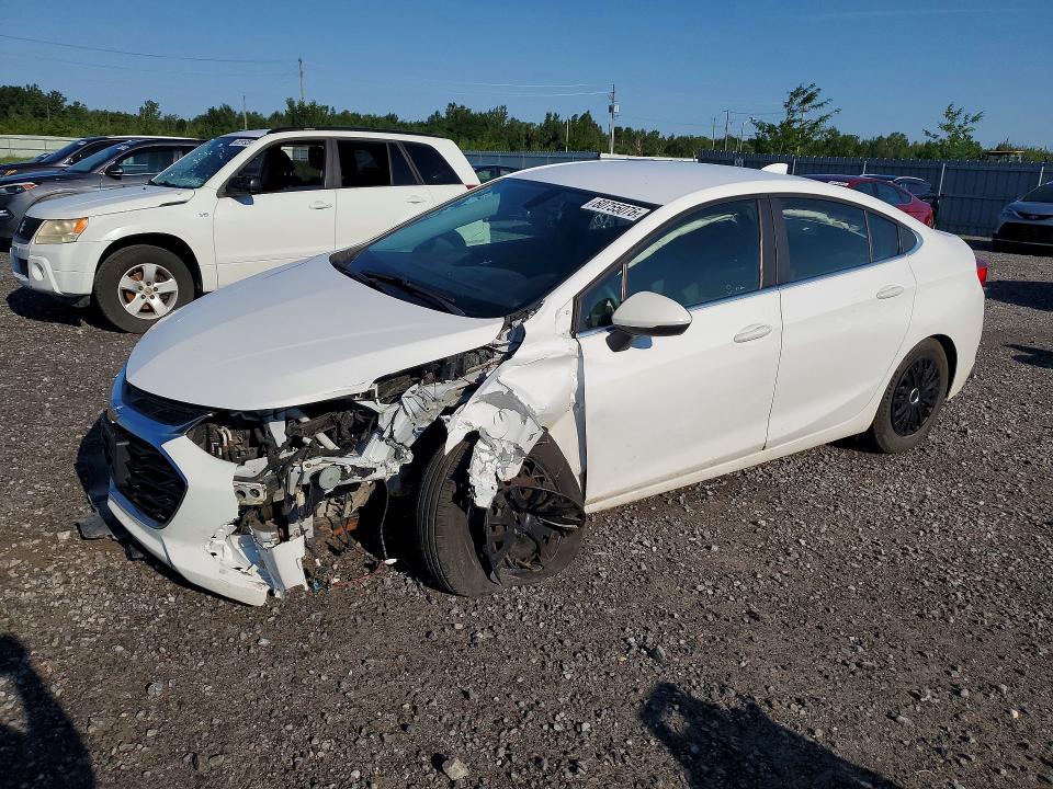 60755076 :رقم المزاد ، 1G1BE5SMXK7122567 vin ، 2019 Chevrolet Cruze مزاد بيع