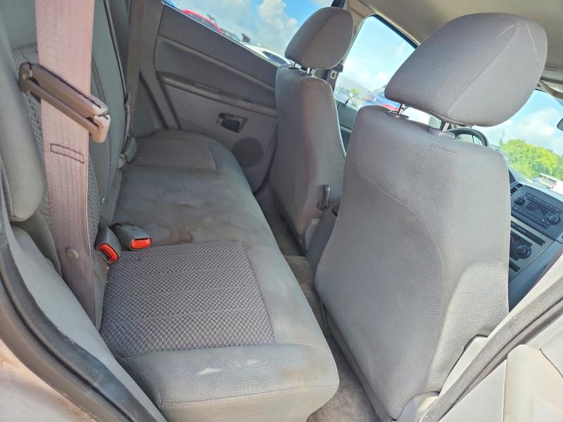 2005 Jeep Grand Cherokee მანქანა იყიდება აუქციონზე, vin: 1J4GR48K15C620034, აუქციონის ნომერი: 64552566