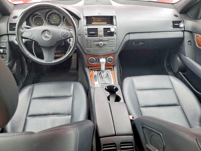 64383566 :رقم المزاد ، WDDGF8BBXAR090044 vin ، 2010 Mercedes-benz C مزاد بيع