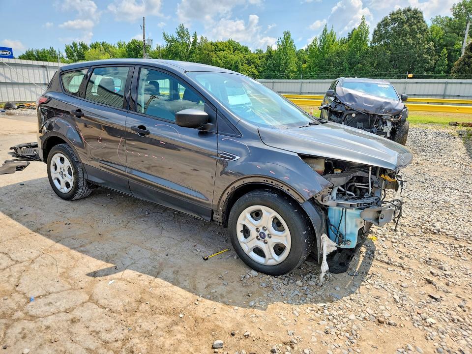 2017 Ford Escape მანქანა იყიდება აუქციონზე, vin: 1FMCU0F73HUA57721, აუქციონის ნომერი: 63351786