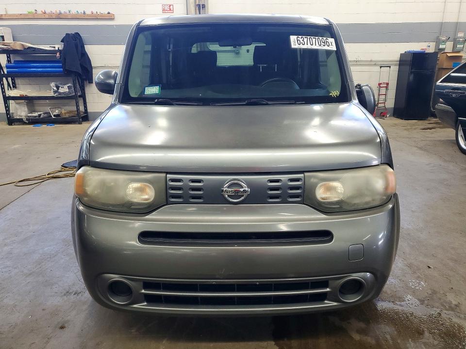 63707096 :رقم المزاد ، JN8AZ2KR5AT166925 vin ، 2010 Nissan Cube مزاد بيع