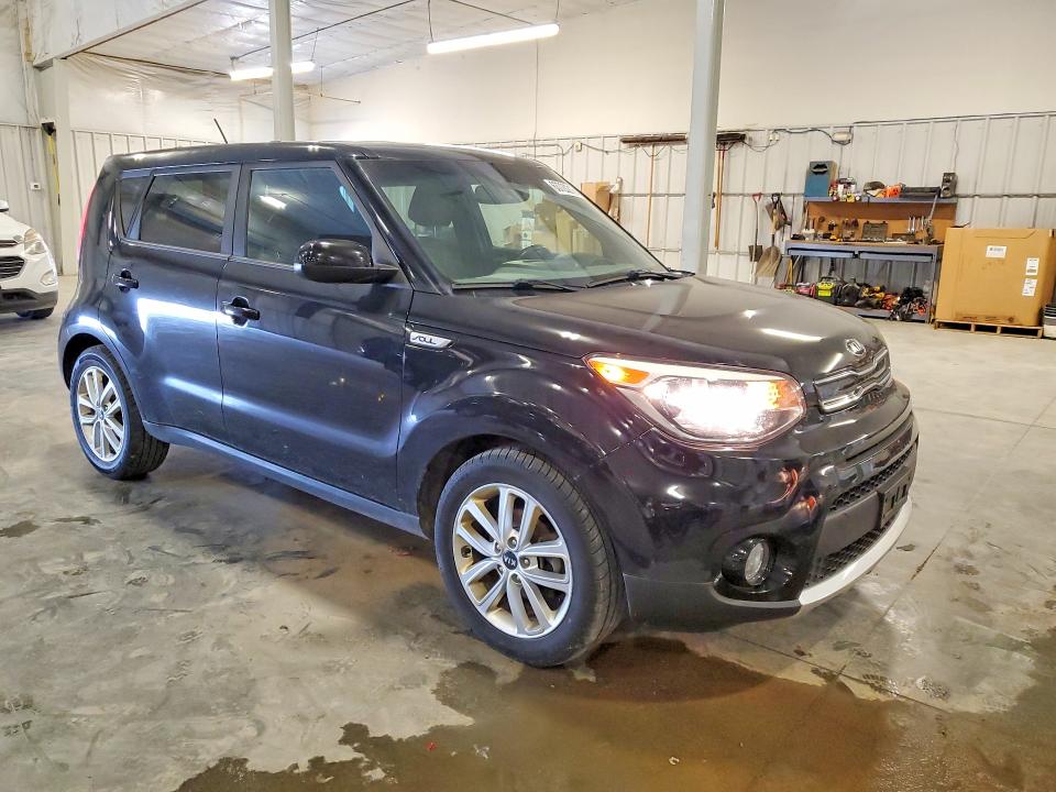 Продажа на аукционе авто 2017 Kia Soul, vin: KNDJP3A55H7466201, номер лота: 63720216