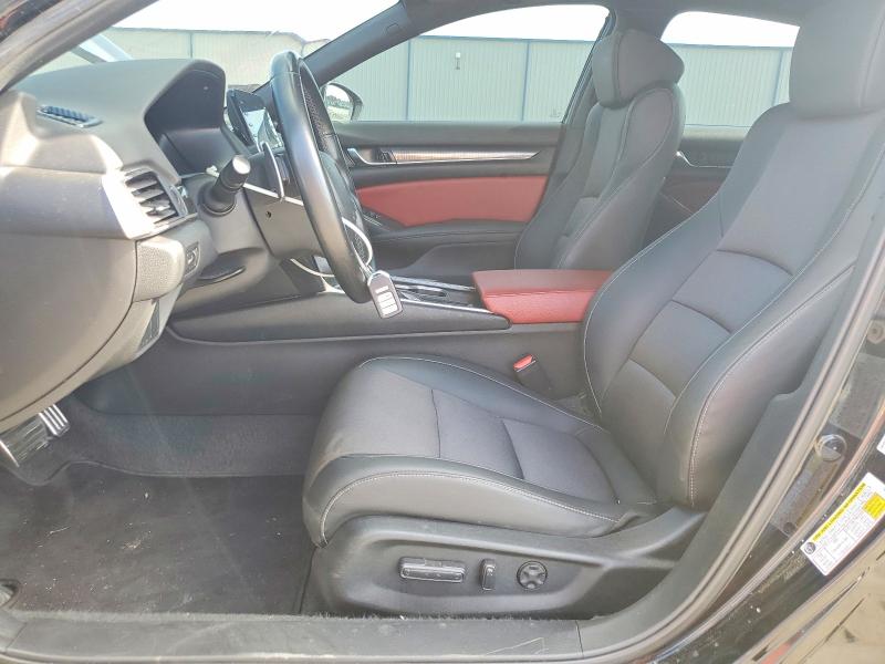 64633416 :رقم المزاد ، 1HGCV1F30MA034009 vin ، 2021 Honda Accord مزاد بيع