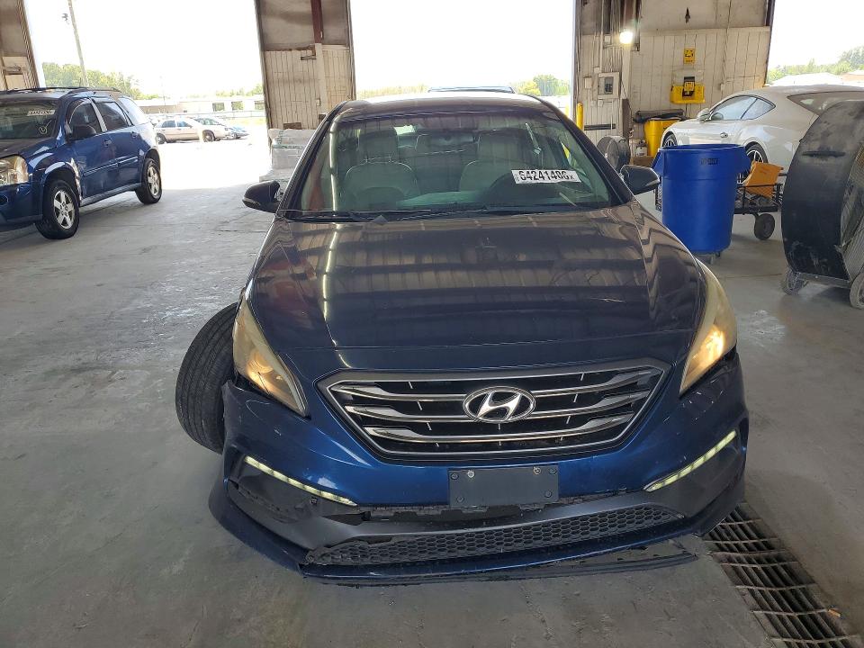 Продажа на аукционе авто 2016 Hyundai Sonata, vin: 5NPE34AFXGH304943, номер лота: 64241406