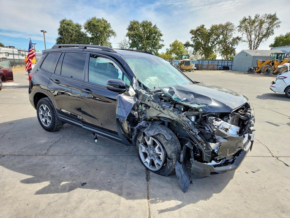 65881376 :رقم المزاد ، 5FNYF8H65PB016263 vin ، 2023 Honda Passport مزاد بيع