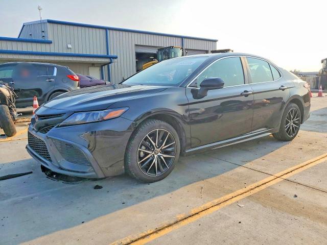 Продажа на аукционе авто 2021 Toyota Camry, vin: 4T1G11AK8MU552261, номер лота: 64535986