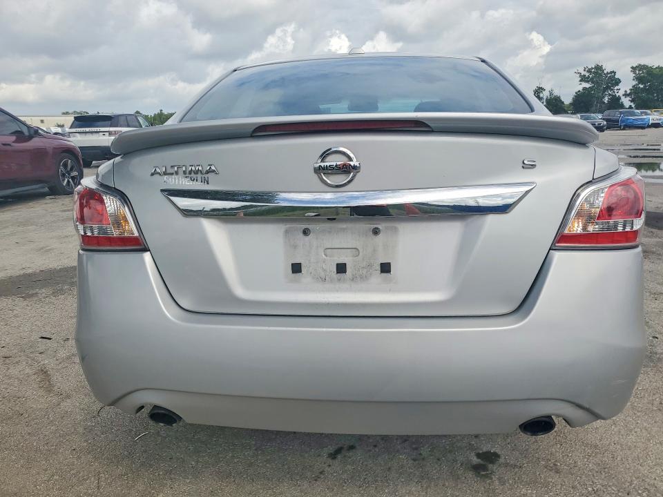 2015 Nissan Altima მანქანა იყიდება აუქციონზე, vin: 1N4AL3AP1FN356256, აუქციონის ნომერი: 63512276