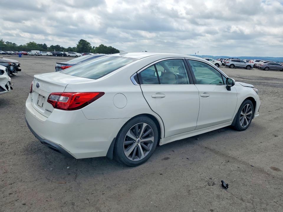 2018 Subaru Legacy მანქანა იყიდება აუქციონზე, vin: 4S3BNAK68J3006310, აუქციონის ნომერი: 65484746