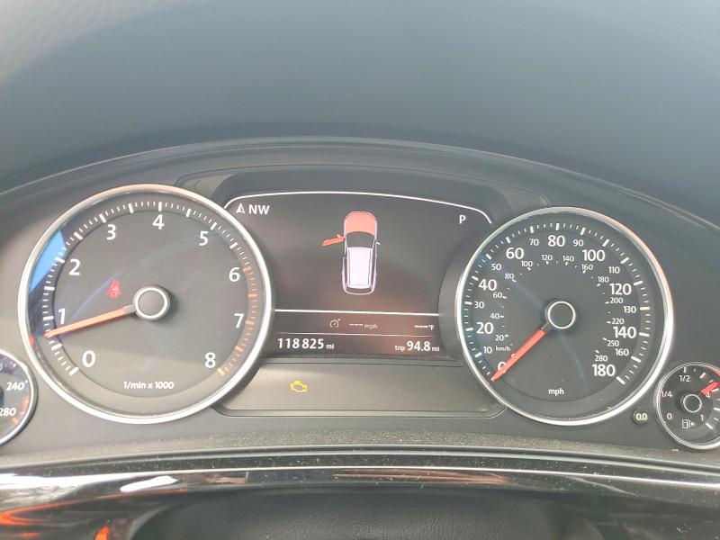 63851406 :رقم المزاد ، WVGFF9BP8BD001072 vin ، 2011 Volkswagen Touareg مزاد بيع