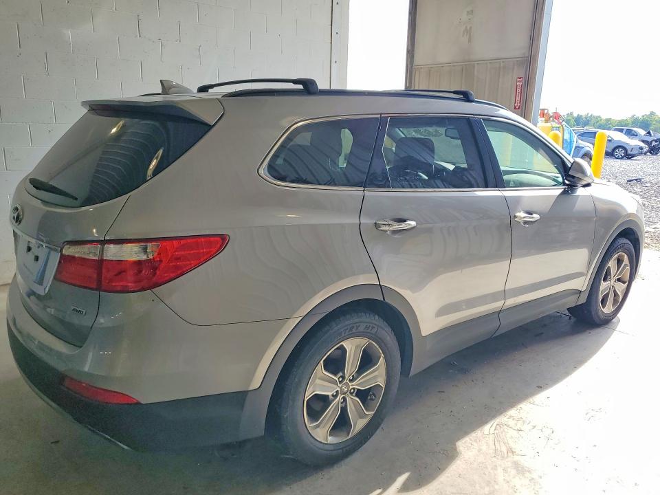Продажа на аукционе авто 2016 Hyundai Santa Fe, vin: KM8SMDHF2GU144077, номер лота: 62444006