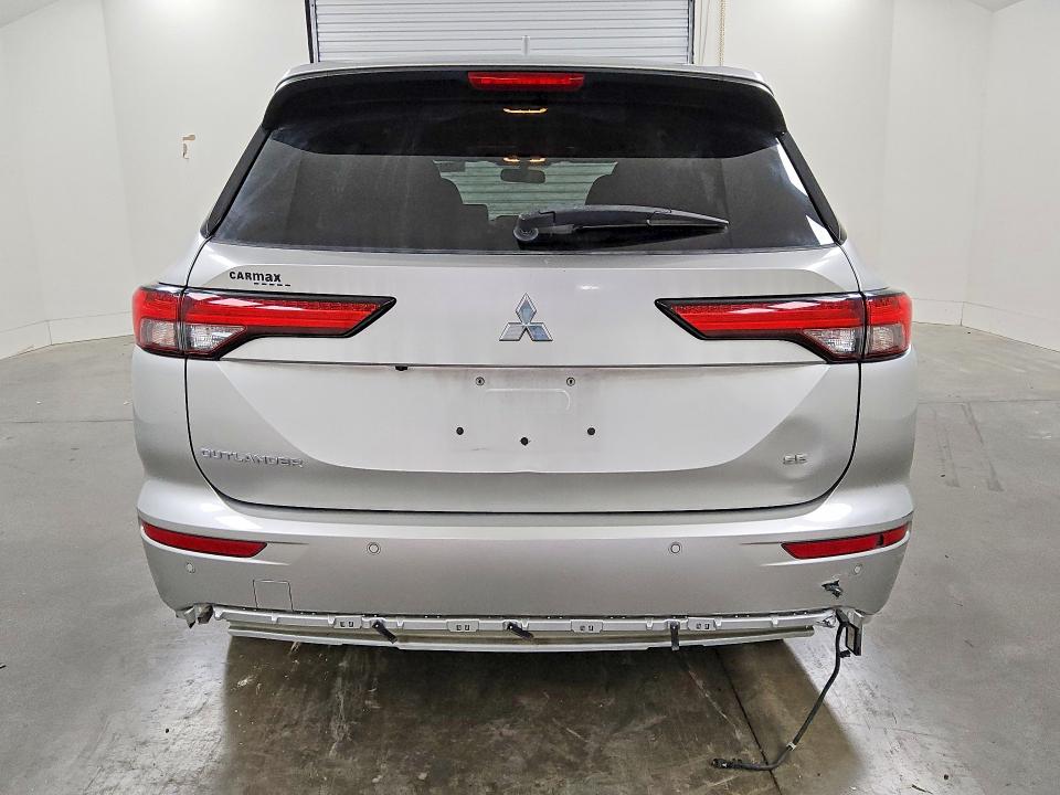 63355246 :رقم المزاد ، JA4J3UA81NZ026756 vin ، 2022 Mitsubishi Outlander مزاد بيع