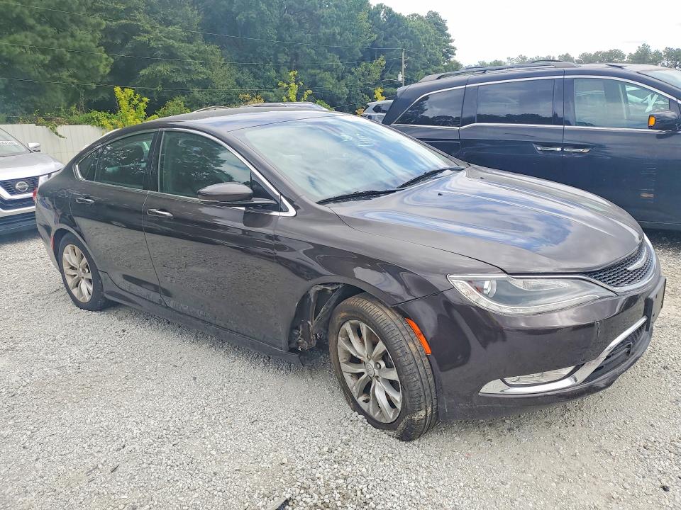 62810576 :رقم المزاد ، 1C3CCCCG1FN567610 vin ، 2015 Chrysler 200 مزاد بيع