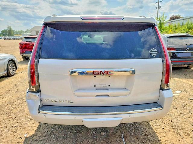 2016 Gmc Yukon Xl მანქანა იყიდება აუქციონზე, vin: 1GKS2HKJ8GR418338, აუქციონის ნომერი: 65482826