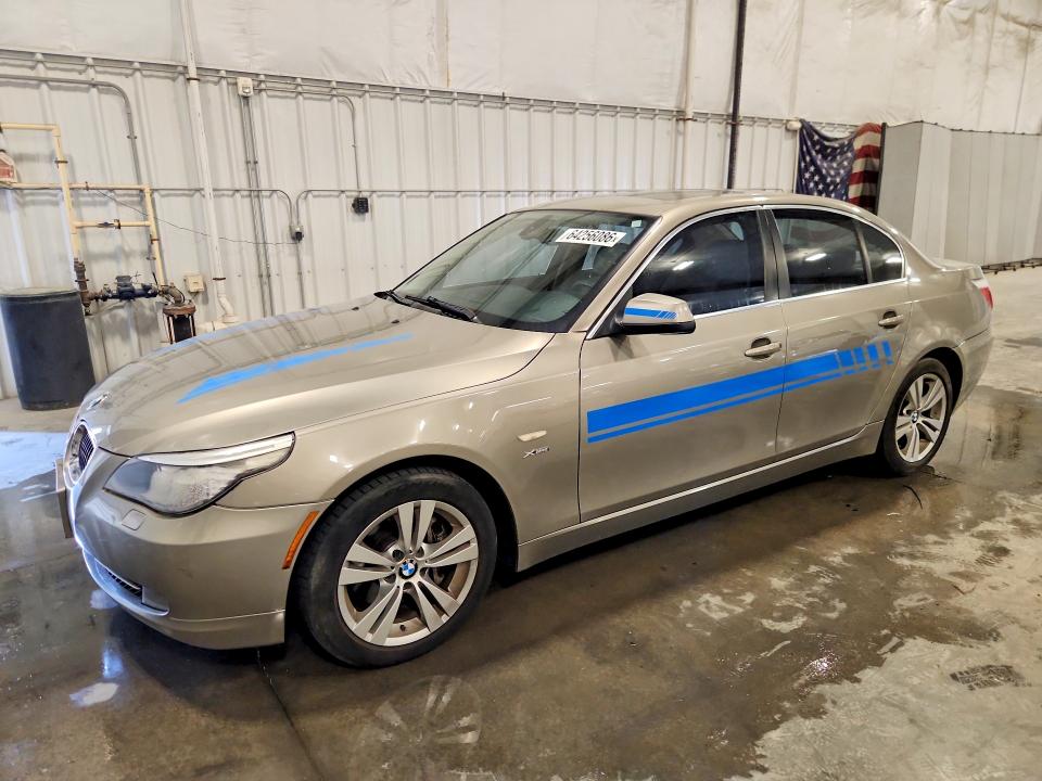 2010 Bmw 528i მანქანა იყიდება აუქციონზე, vin: WBANV1C51AC159983, აუქციონის ნომერი: 64256086