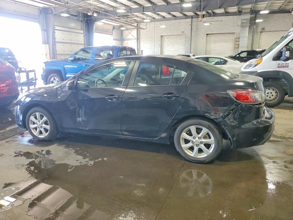 64761356 :رقم المزاد ، JM1BL1VF8B1456408 vin ، 2011 Mazda 3 مزاد بيع