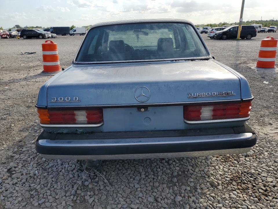 65489336 :رقم المزاد ، WDBAB33C8FA272934 vin ، 1985 Mercedes-benz 300 مزاد بيع