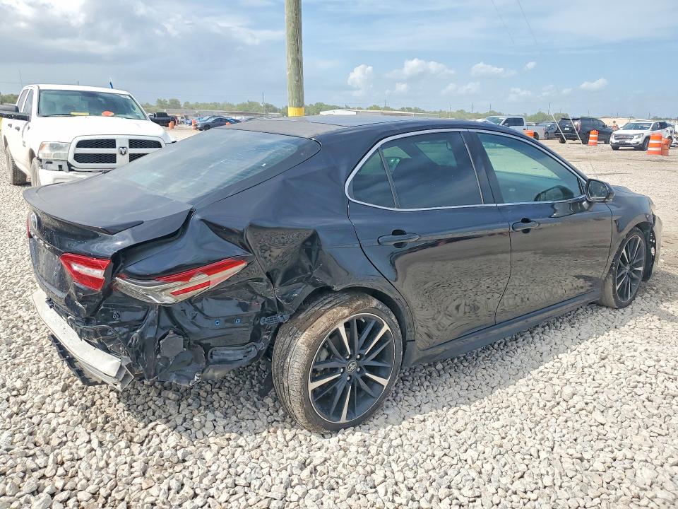 Aukcja sprzedaży 2018 Toyota Camry, vin: 4T1B61HK7JU018150, numer aukcji: 64743286