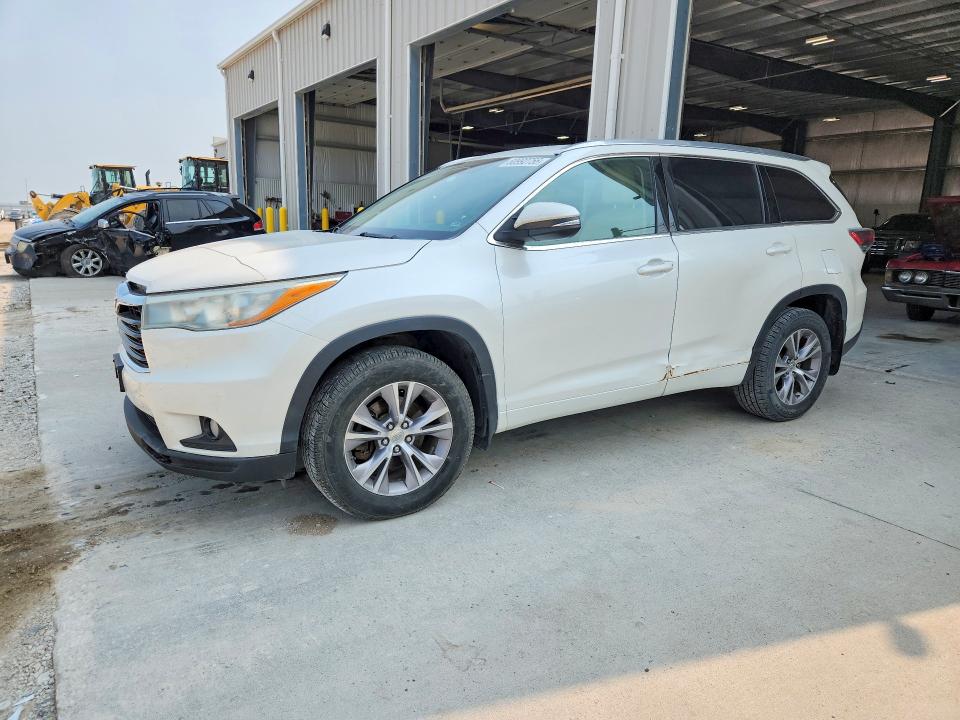 2015 Toyota Highlander მანქანა იყიდება აუქციონზე, vin: 5TDJKRFH0FS215562, აუქციონის ნომერი: 60992756