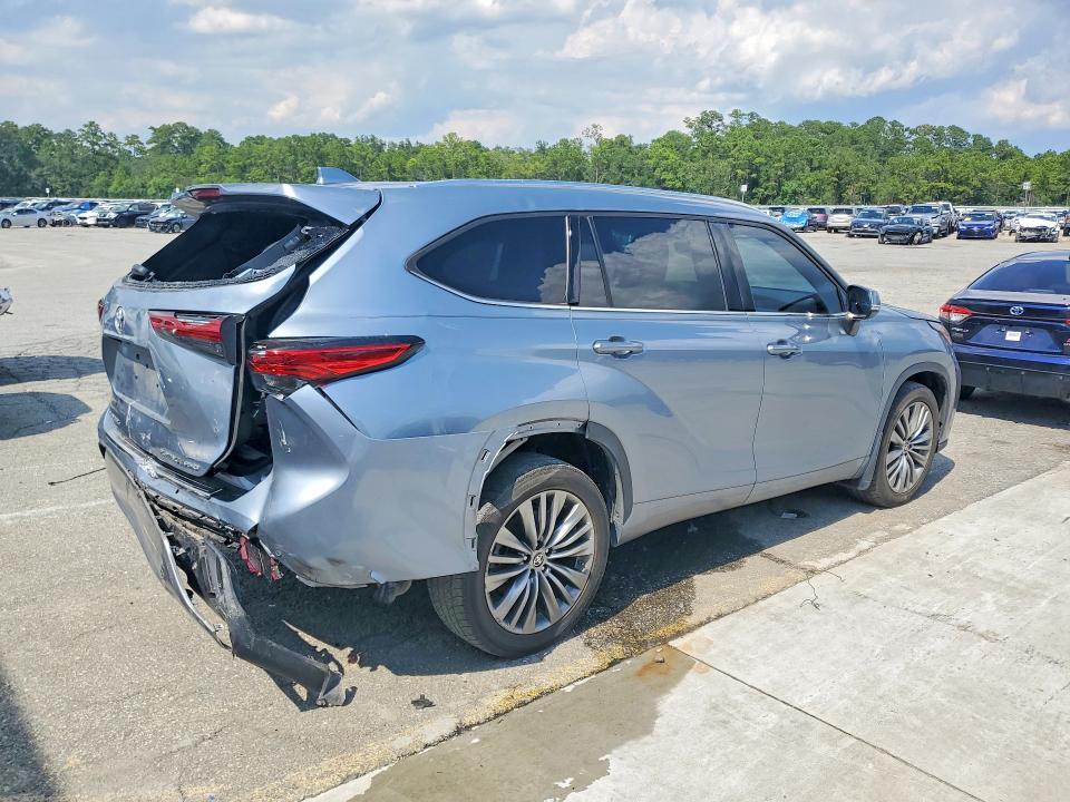 2021 Toyota Highlander მანქანა იყიდება აუქციონზე, vin: 5TDFZRBH8MS111440, აუქციონის ნომერი: 66417396