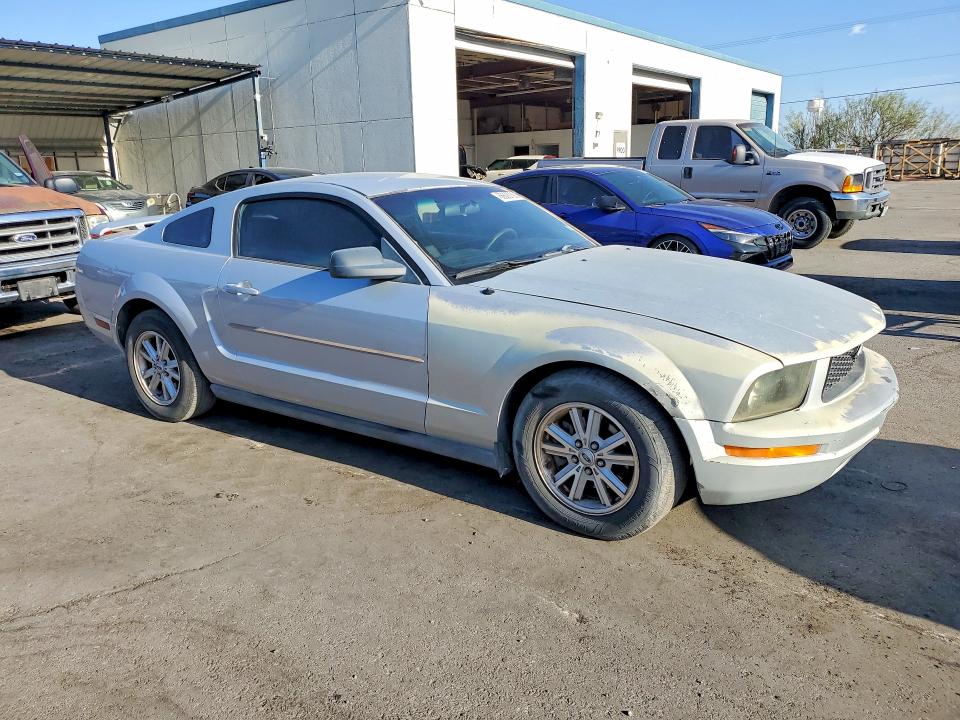 2006 Ford Mustang მანქანა იყიდება აუქციონზე, vin: 1ZVFT80N565192827, აუქციონის ნომერი: 66626766
