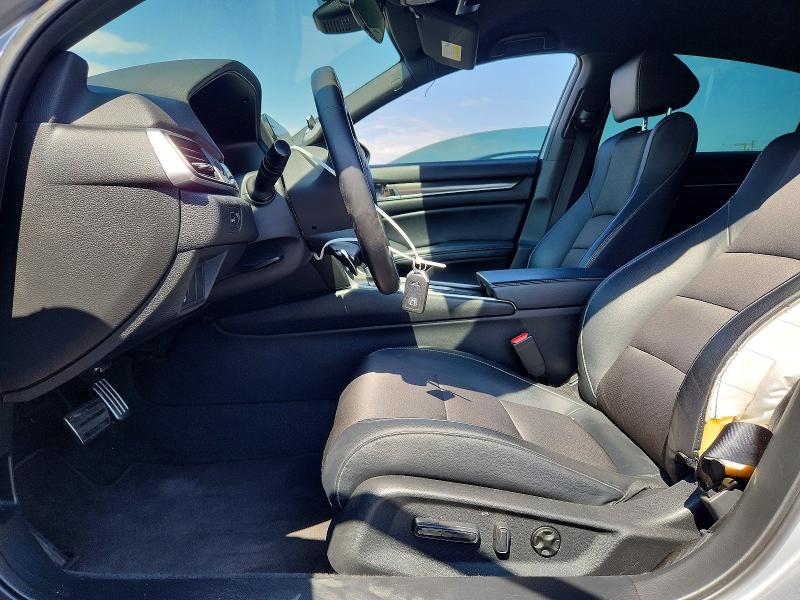 Продаж на аукціоні авто 2018 Honda Accord, vin: 1HGCV1F37JA219587, номер лоту: 64825916