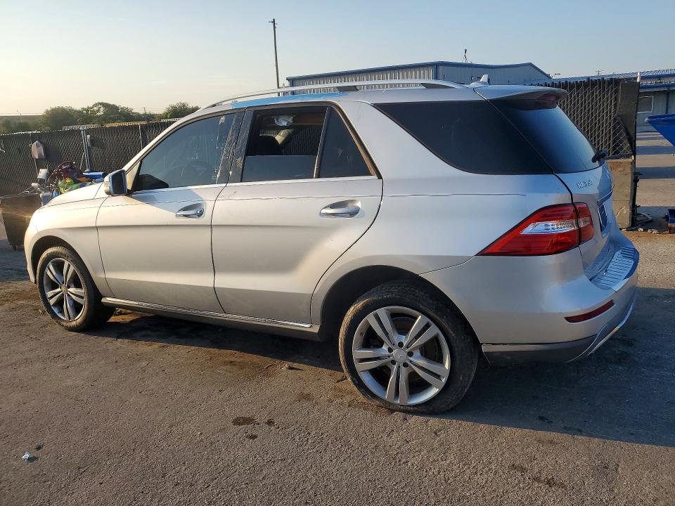 64516056 :رقم المزاد ، 4JGDA5JB2FA464000 vin ، 2015 Mercedes-benz Ml مزاد بيع