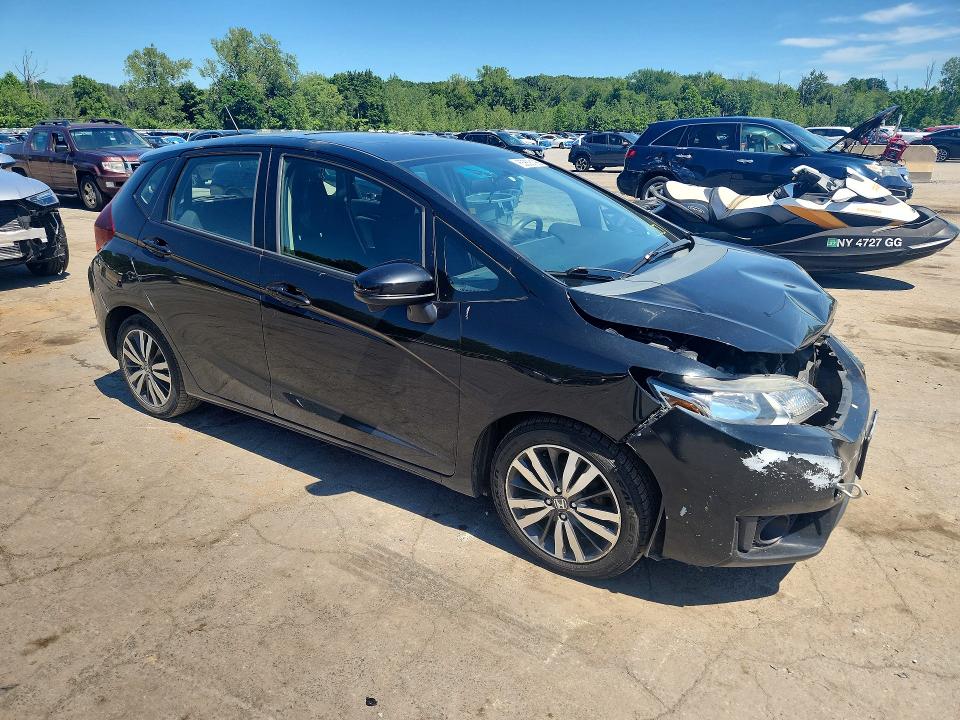63858196 :رقم المزاد ، 3HGGK5G82FM733918 vin ، 2015 Honda Fit مزاد بيع