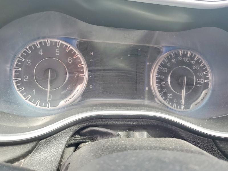 65146336 :رقم المزاد ، 1C3CCCAB3FN564960 vin ، 2015 Chrysler 200 مزاد بيع