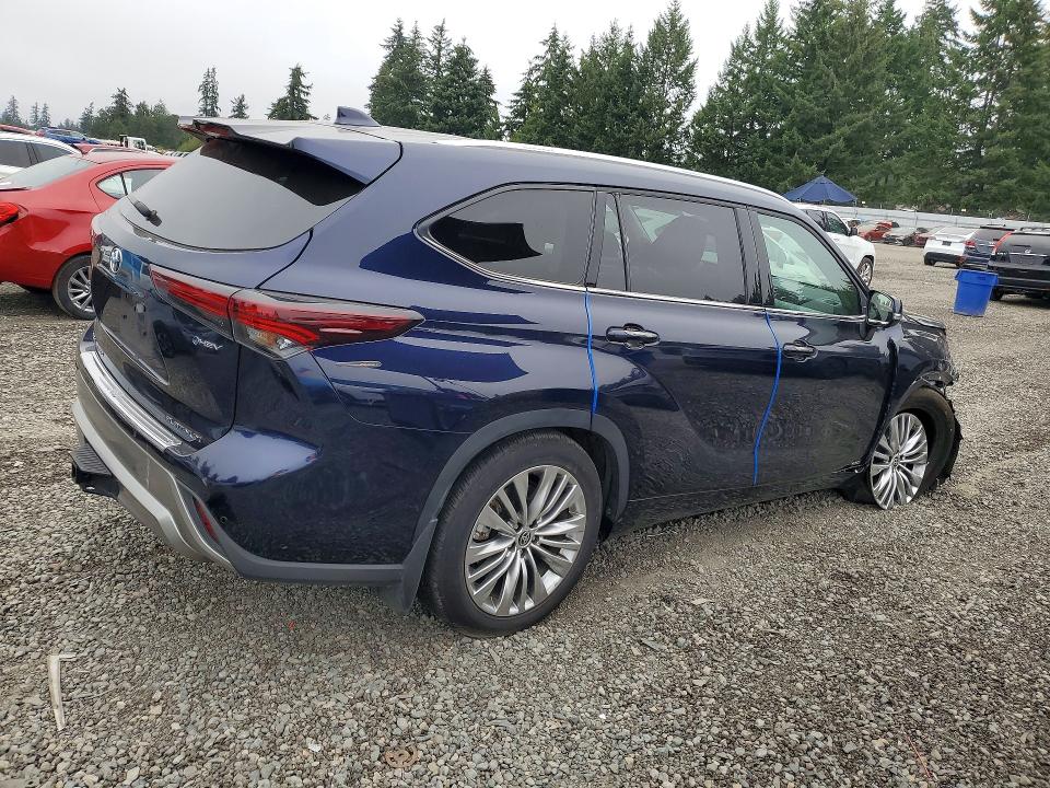 Продажа на аукционе авто 2025 Toyota Highlander Hybrid, vin: 5TDEBRCH1SS662062, номер лота: 64481466