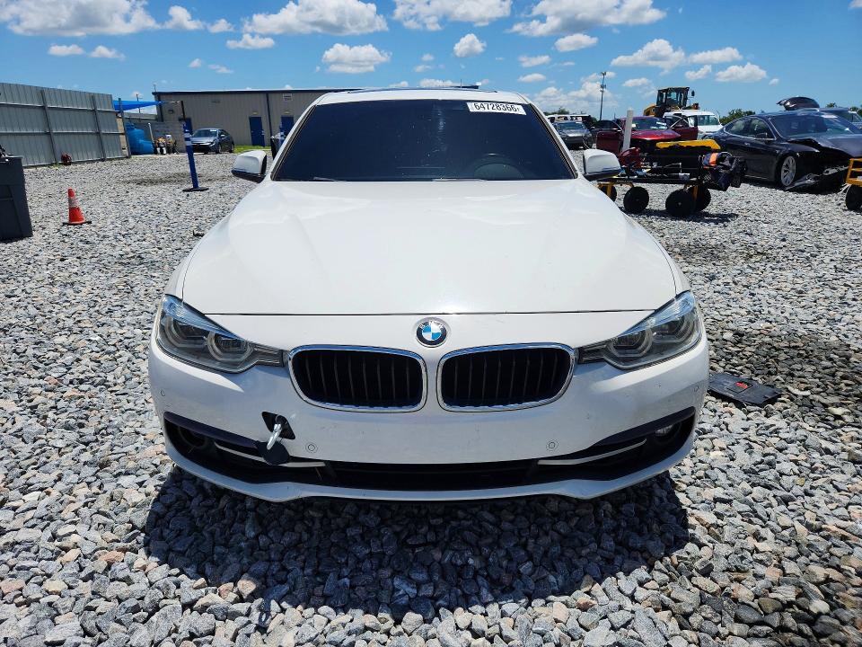 64728366 :رقم المزاد ، WBA8B9C53HK675718 vin ، 2017 Bmw 330 مزاد بيع