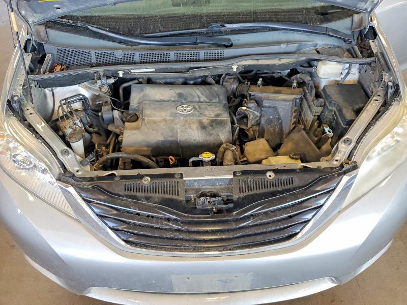 65324506 :رقم المزاد ، 5TDKK3DCXBS109929 vin ، 2011 Toyota Sienna مزاد بيع