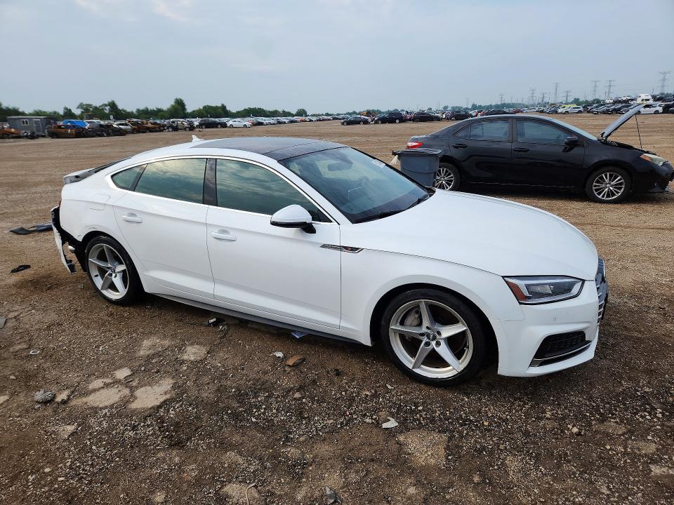 61524886 :رقم المزاد ، WAUENCF50JA135841 vin ، 2018 Audi A5 مزاد بيع