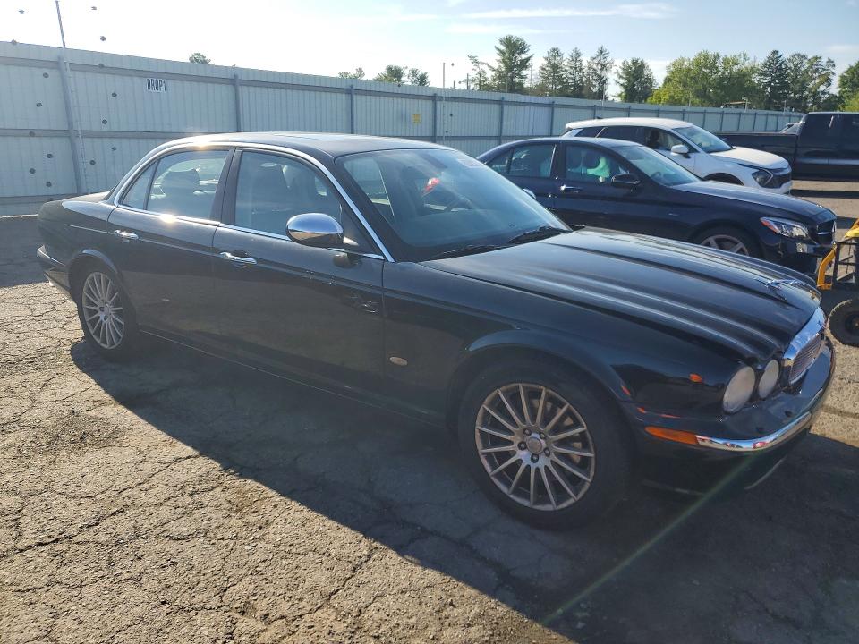Продажа на аукционе авто 2007 Jaguar Xj8, vin: SAJWA71B57SH17397, номер лота: 62923786
