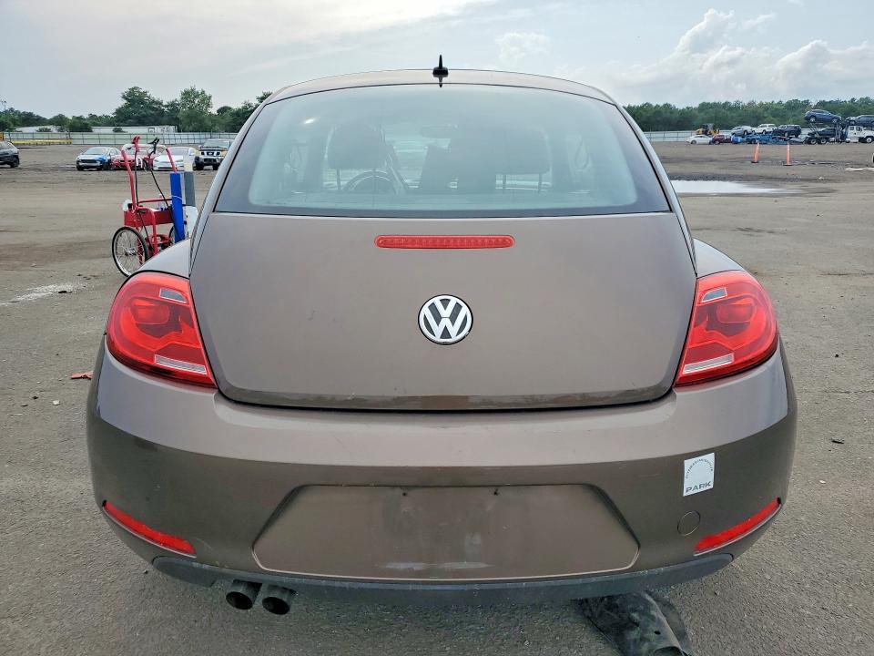 66445586 :رقم المزاد ، 3VWJP7AT2CM665529 vin ، 2012 Volkswagen Beetle مزاد بيع