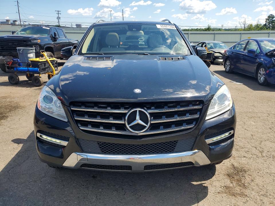 Продажа на аукционе авто 2015 Mercedes-benz Ml, vin: 4JGDA5HB1FA585803, номер лота: 65921396