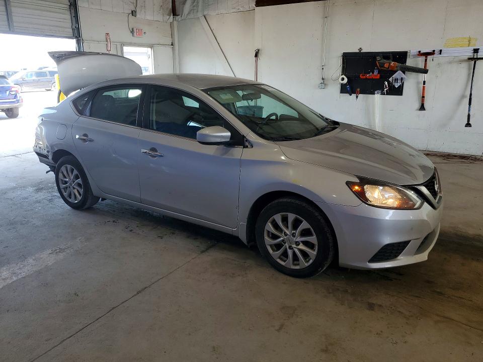 Продажа на аукционе авто 2018 Nissan Sentra, vin: 3N1AB7AP0JY338687, номер лота: 63912476