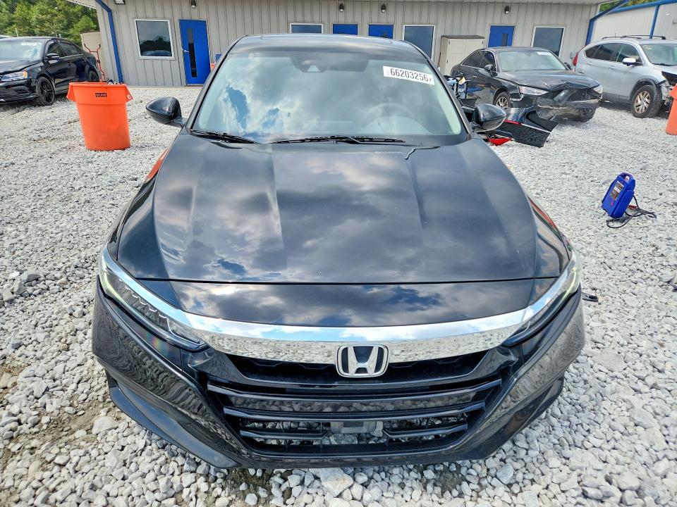 2018 Honda Accord მანქანა იყიდება აუქციონზე, vin: 1HGCV1F47JA077671, აუქციონის ნომერი: 66203256