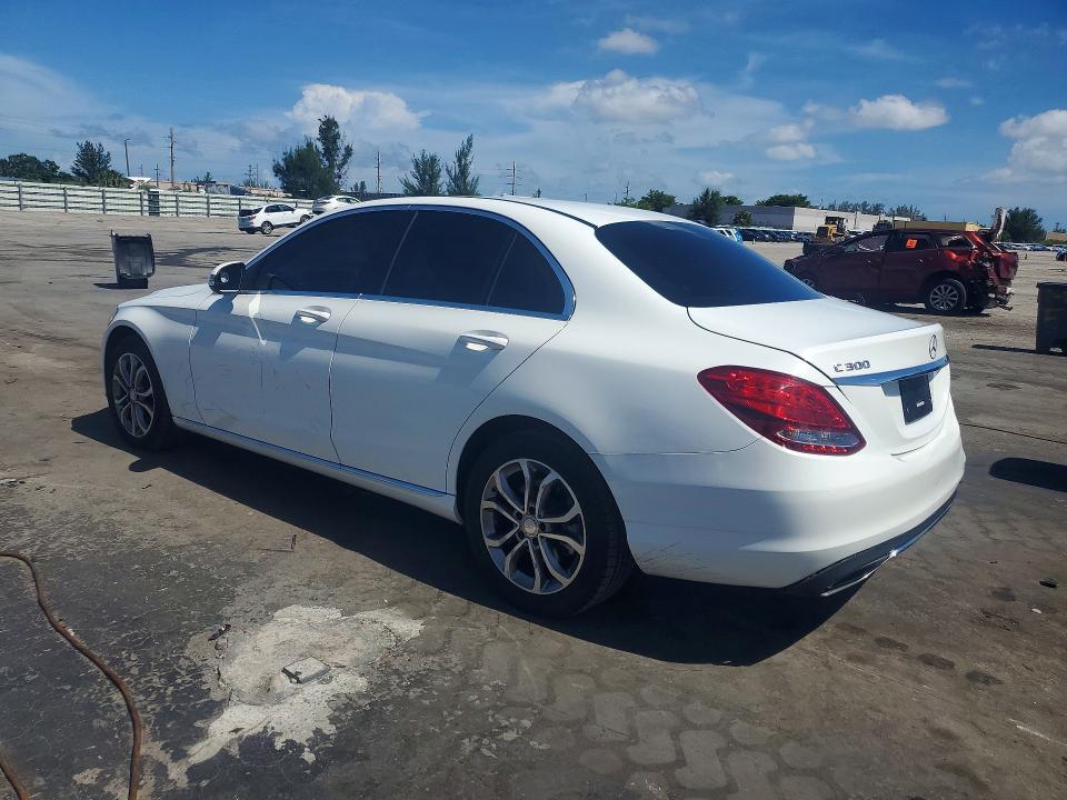 2016 Mercedes-benz C მანქანა იყიდება აუქციონზე, vin: 55SWF4KB1GU135139, აუქციონის ნომერი: 64473436