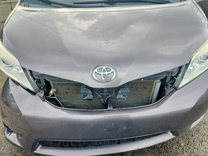 Продажа на аукционе авто 2013 Toyota Sienna, vin: 5TDYK3DC2DS321592, номер лота: 64310386