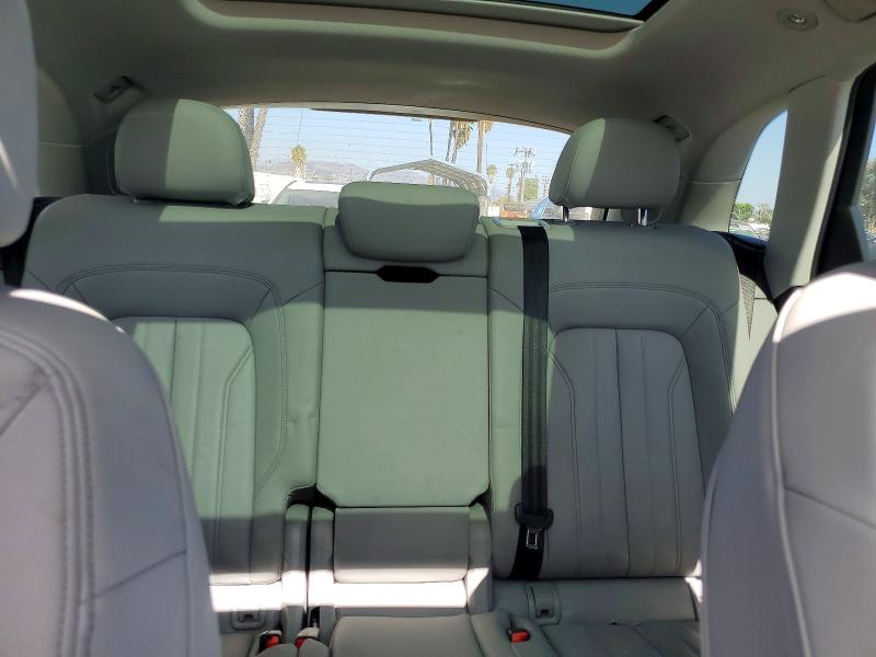 Продажа на аукционе авто 2021 Audi Q5, vin: WA1BAAFYXM2063393, номер лота: 64126666