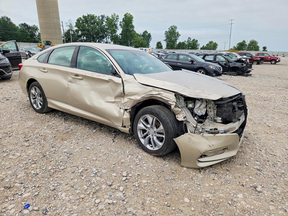 2018 Honda Accord მანქანა იყიდება აუქციონზე, vin: 1HGCV1F16JA004443, აუქციონის ნომერი: 64424066