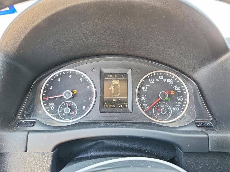 2016 Volkswagen Tiguan მანქანა იყიდება აუქციონზე, vin: WVGAV7AXXGW610078, აუქციონის ნომერი: 63884026
