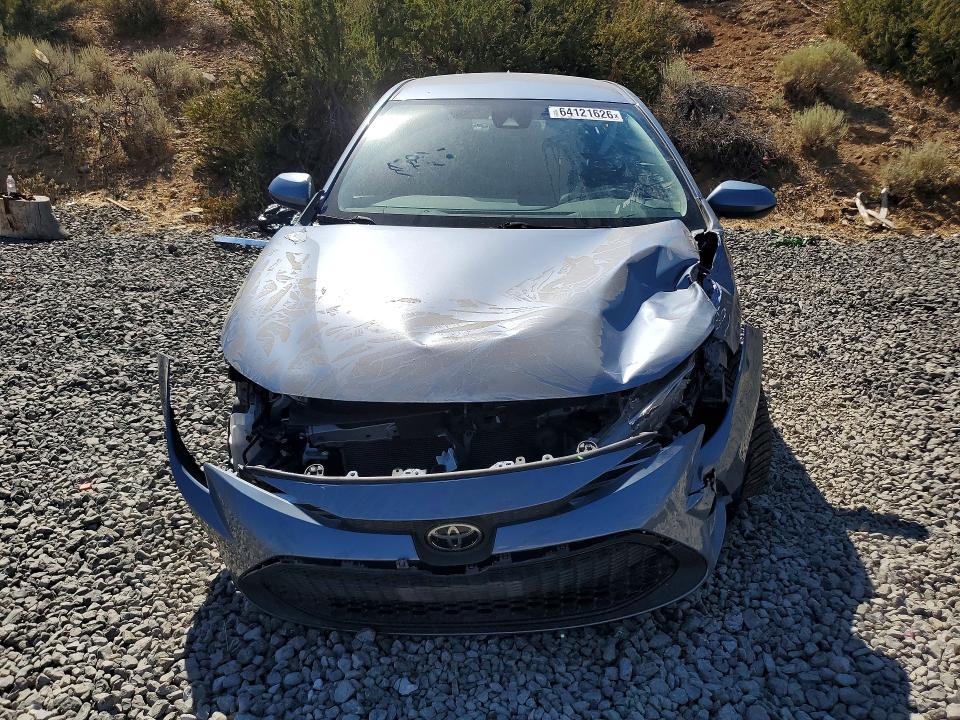 64121626 :رقم المزاد ، JTDEPMAEXNJ193701 vin ، 2022 Toyota Corolla مزاد بيع