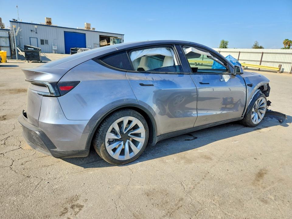 Продаж на аукціоні авто 2026 Tesla Model Y, vin: 7SAYGDED9TF430667, номер лоту: 64471526