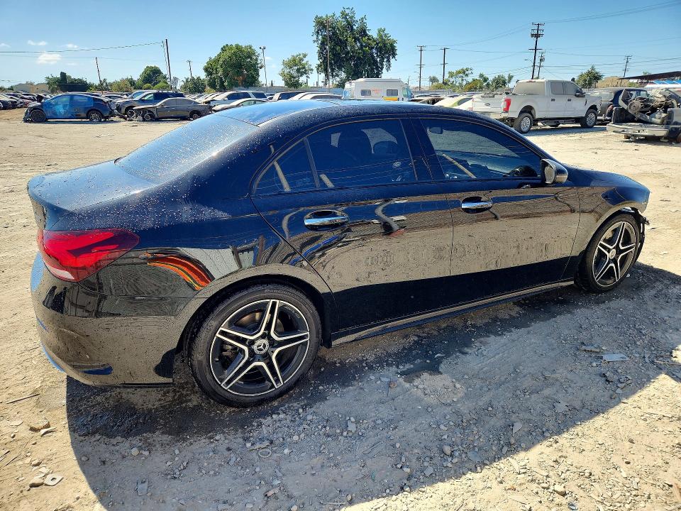 2019 Mercedes-benz A მანქანა იყიდება აუქციონზე, vin: WDD3G4FB9KW012940, აუქციონის ნომერი: 64980646
