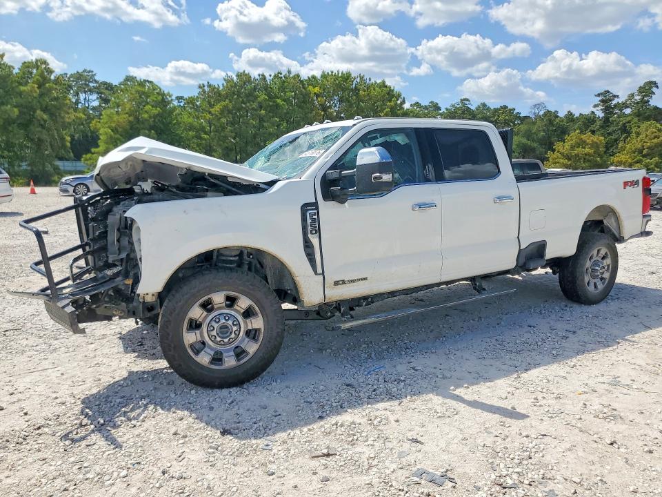 64616876 :رقم المزاد ، 1FT8W3BT7REF04989 vin ، 2024 Ford F350 مزاد بيع