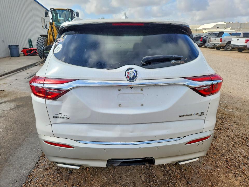 65197506 :رقم المزاد ، 5GAEVAKW7JJ136489 vin ، 2018 Buick Enclave مزاد بيع