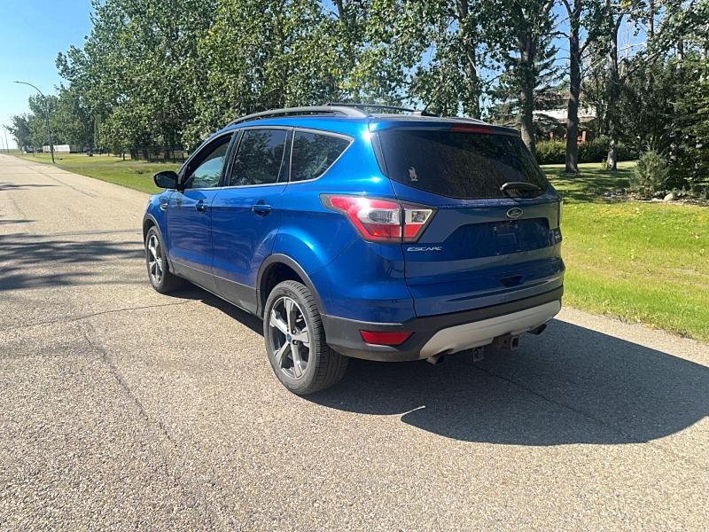 2017 Ford Escape მანქანა იყიდება აუქციონზე, vin: 1FMCU9G95HUA55909, აუქციონის ნომერი: 64071066