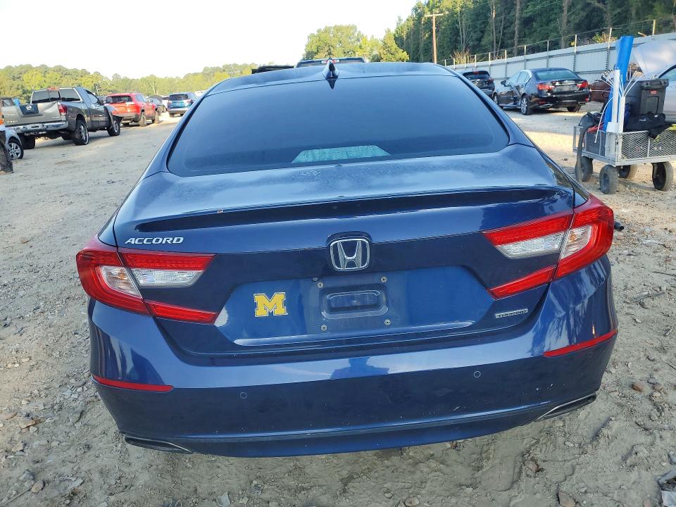 2018 Honda Accord მანქანა იყიდება აუქციონზე, vin: 1HGCV1F93JA046137, აუქციონის ნომერი: 66511196